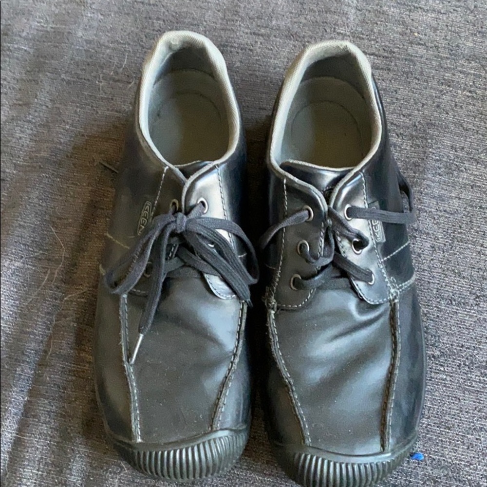 Black men’s shoes